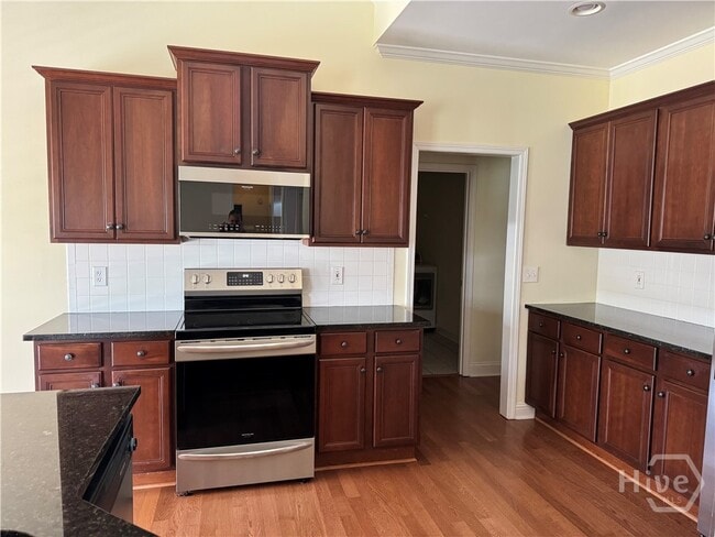 property at 1040 Willowynd Point