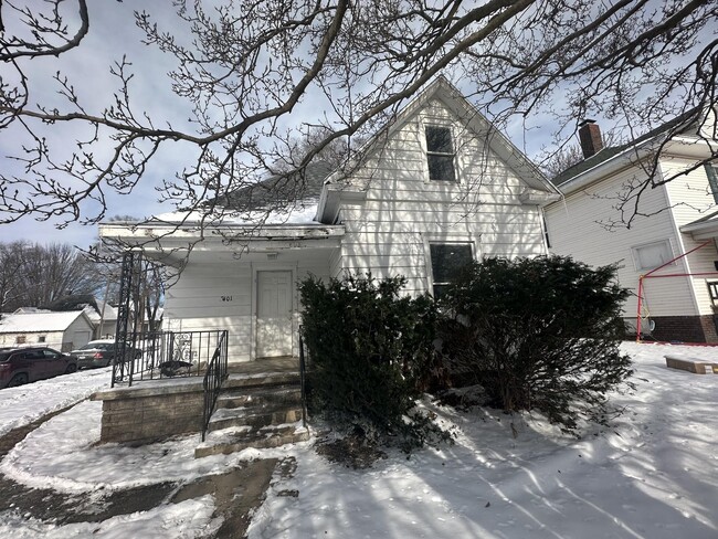 property at 2401 E Main St