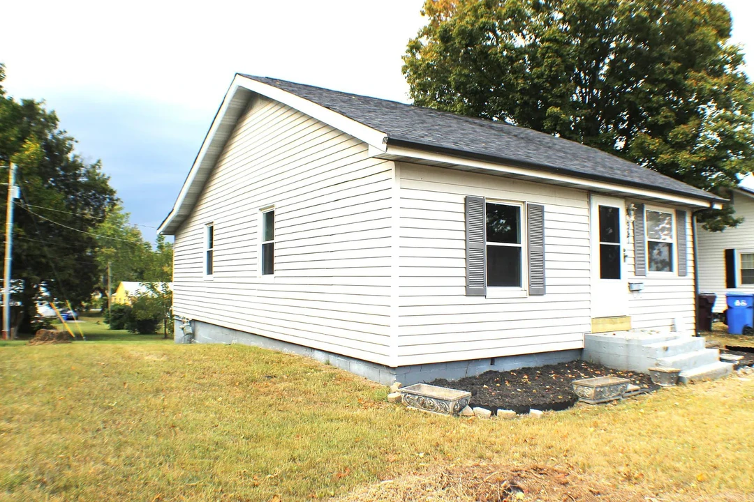 947 Birch St in Alcoa, TN - Building Photo