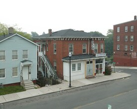 380 Arch St in New Britain, CT - Building Photo - Building Photo