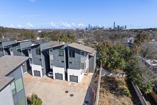 300 Ashley Dawn Lane in Austin, TX - Building Photo