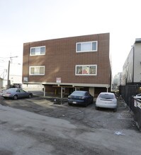 Massey House in Calgary, AB - Building Photo - Building Photo