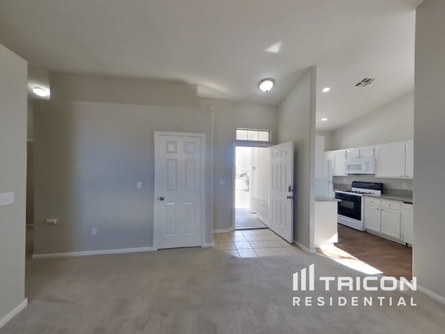 2109 Cabrini Ct in North Las Vegas, NV - Building Photo - Building Photo