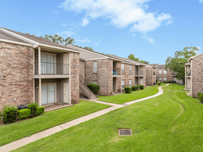 Afton Oaks in Baton Rouge, LA - Foto de edificio - Building Photo