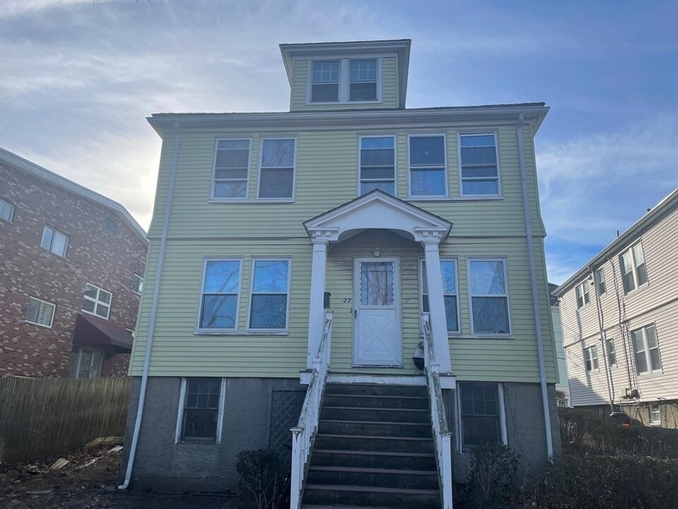 23 Saint James Ter in Newton, MA - Building Photo