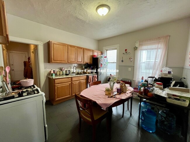 10 Wave Ave, Unit 3