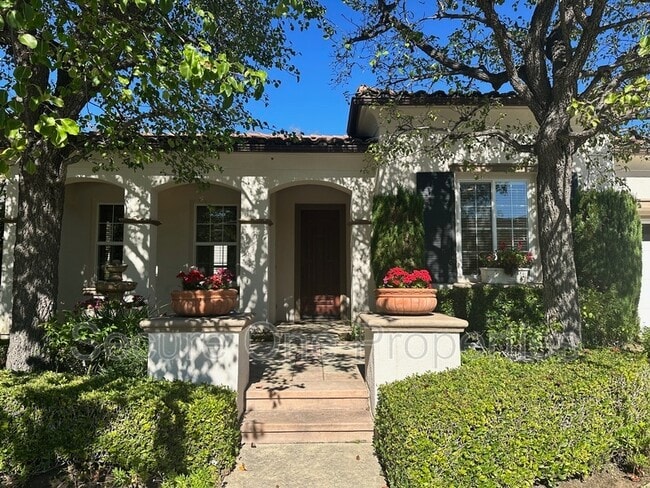 5199 Via Dolores in Thousand Oaks, CA - Building Photo - Building Photo