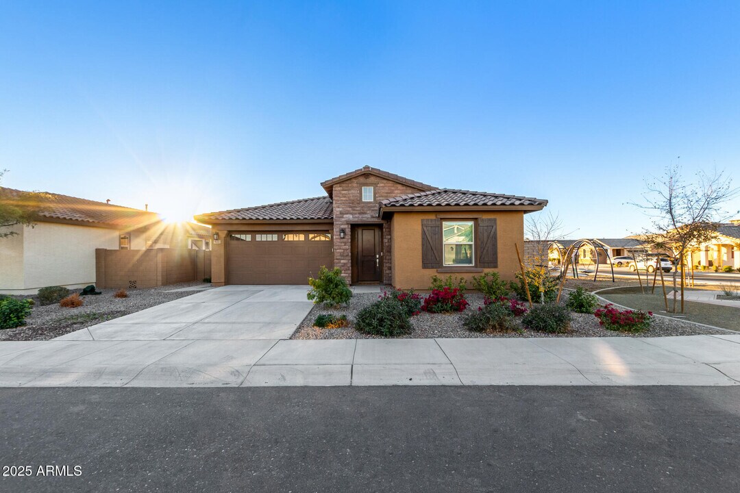 522 S Avocet St in Gilbert, AZ - Foto de edificio