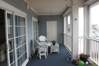 2555 St James Dr SE in Southport, NC - Building Photo - Building Photo