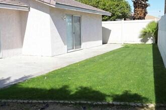 43730 Louisiana St in Palm Desert, CA - Building Photo - Building Photo