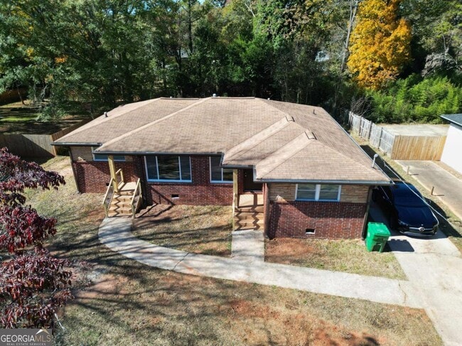 property at 2041 Nettie Ct