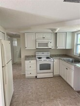 5053 Cape Cod Dr in Holiday, FL - Building Photo - Building Photo