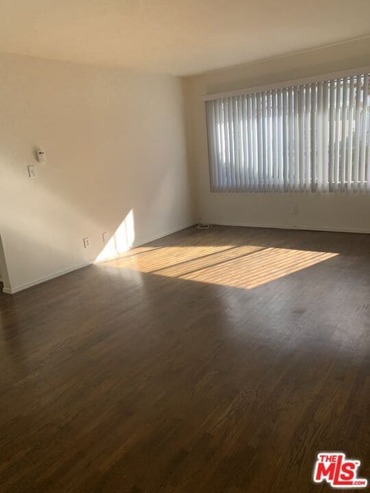 1470 S Sherbourne Dr in Los Angeles, CA - Foto de edificio - Building Photo