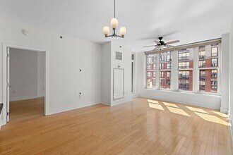 1125 Maxwell Ln in Hoboken, NJ - Building Photo - Building Photo