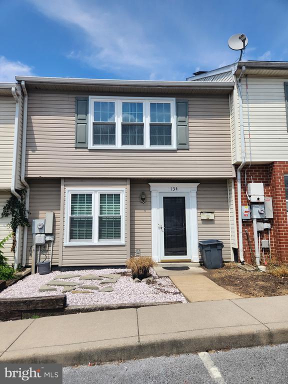 property at 134 Georgetown Square