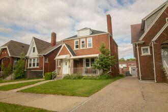6630 Hartwell St in Dearborn, MI - Building Photo - Building Photo