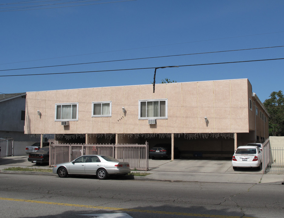 6553 Fulton Ave in Van Nuys, CA - Building Photo