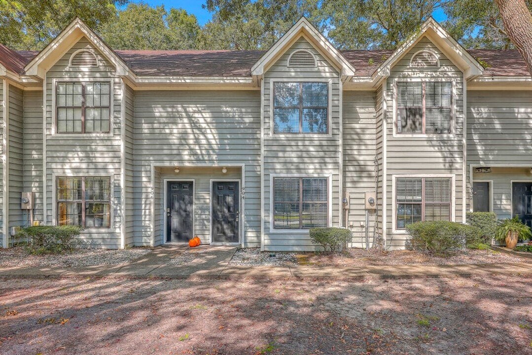 904 Sea Gull Dr in Mount Pleasant, SC - Building Photo