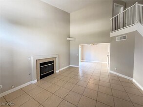 1624 Box Step Drive Unit in Henderson, NV - Building Photo - Building Photo