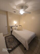905 SE 15th St, Unit Apt 2 in Fort Lauderdale, FL - Building Photo