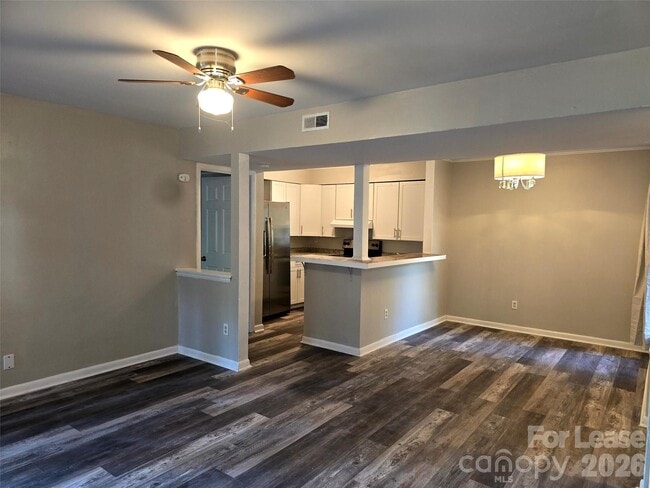 4608 Sharon Chase Dr in Charlotte, NC - Building Photo - Building Photo