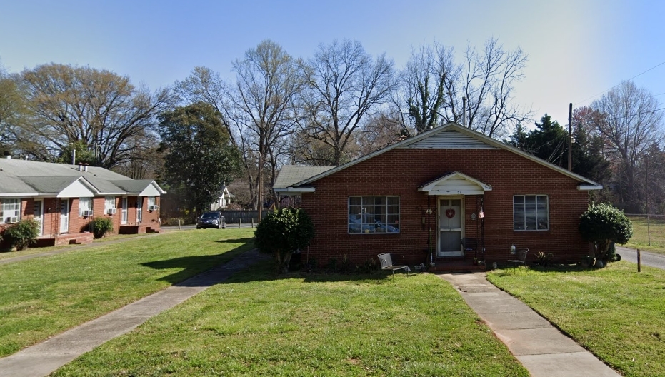 1221 E 34th St in Charlotte, NC - Building Photo