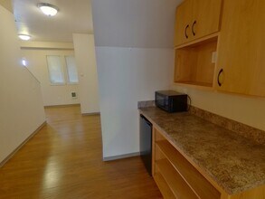 790-792 E 17th Ave in Eugene, OR - Building Photo - Building Photo