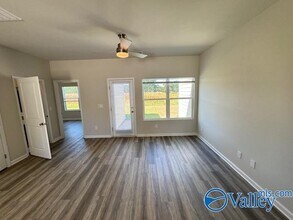 115 Foster Wy Dr in Huntsville, AL - Building Photo - Building Photo