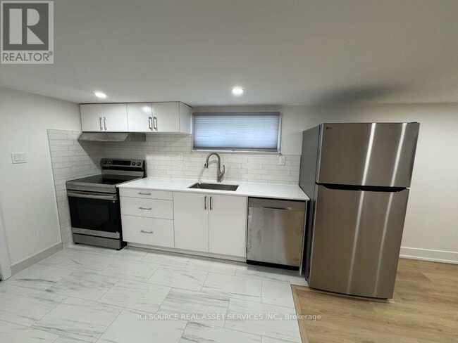 property at 82 Cleta Dr
