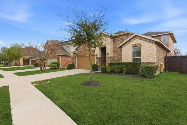 property at 3418 Delta Dr