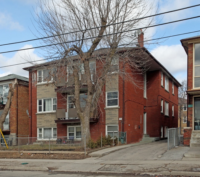 138 Portland St in Toronto, ON - Building Photo - Primary Photo