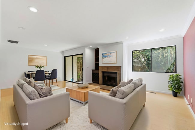 property at 2071 Holly Branch Ct