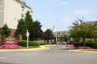 1570 Spring Gate Dr, Unit 7414 in McLean, VA - Building Photo - Building Photo