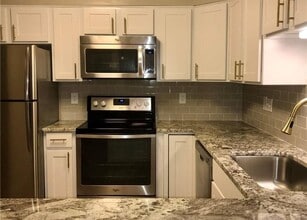 8017 Greenside Ct in Charlotte, NC - Building Photo - Building Photo