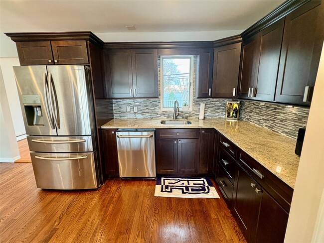 property at 32 Garnet Ln