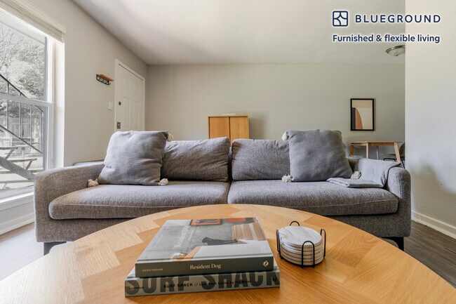 1230 E 38th 1/2 St in Austin, TX - Building Photo - Building Photo