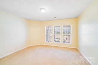 2018 Sweetleaf Dr in Fort Mill, SC - Building Photo - Building Photo