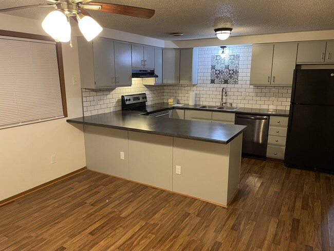 522 Grand Ave, Unit 522 Grand Ave.