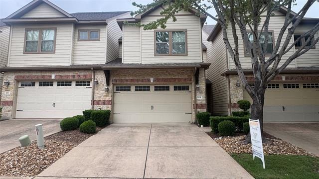 property at 824 Apple Hill Dr