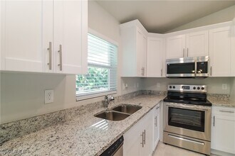 5011 Beecher St in Lehigh Acres, FL - Building Photo - Building Photo