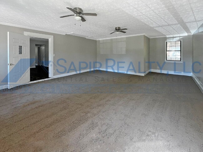property at 106 Springwood Valley Rd