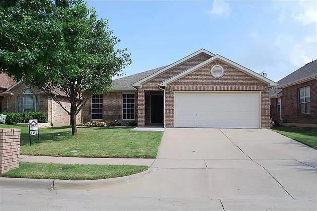 4423 Westcliffe Dr in Mansfield, TX - Building Photo