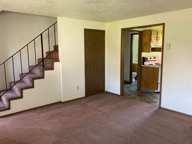 property at 1796 Del Rio Ave SE