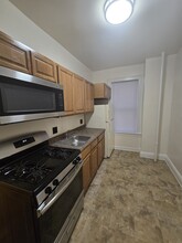 46 Kelly Pky, Unit 203 in Bayonne, NJ - Building Photo - Building Photo