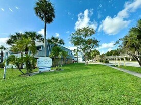 4251 NW 5th St in Plantation, FL - Building Photo