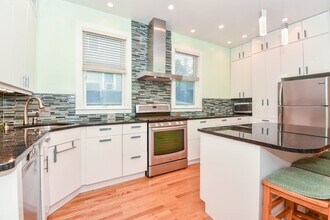 86 Edwards St in Quincy, MA - Building Photo - Building Photo