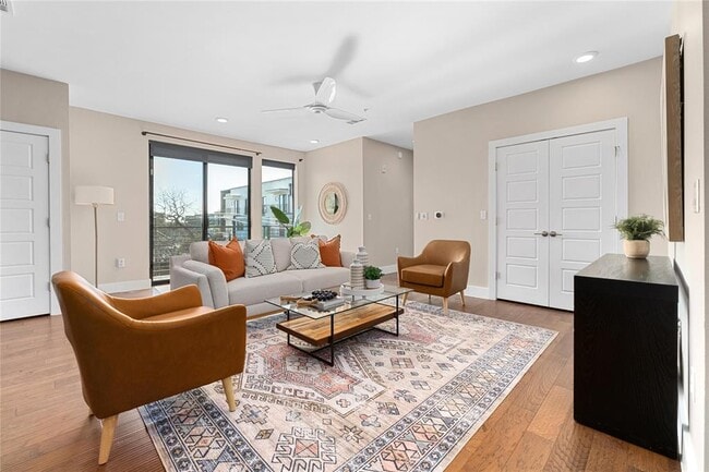 property at 1615 E 7th St