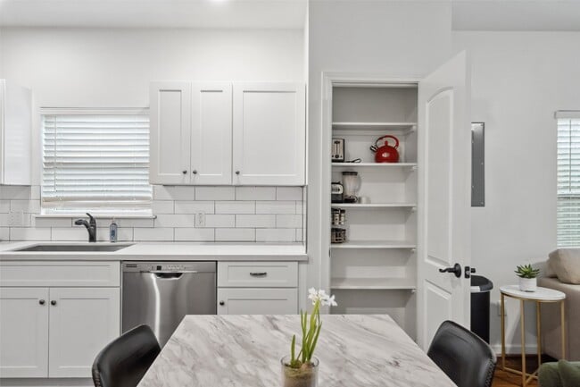 2212 Rosewood St in Houston, TX - Building Photo - Building Photo