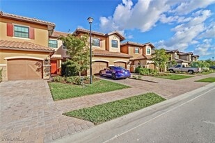 9653 Montelanico Loop in Naples, FL - Building Photo