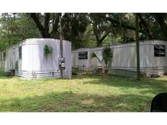 14125 E Highway 25 in Ocklawaha, FL - Building Photo